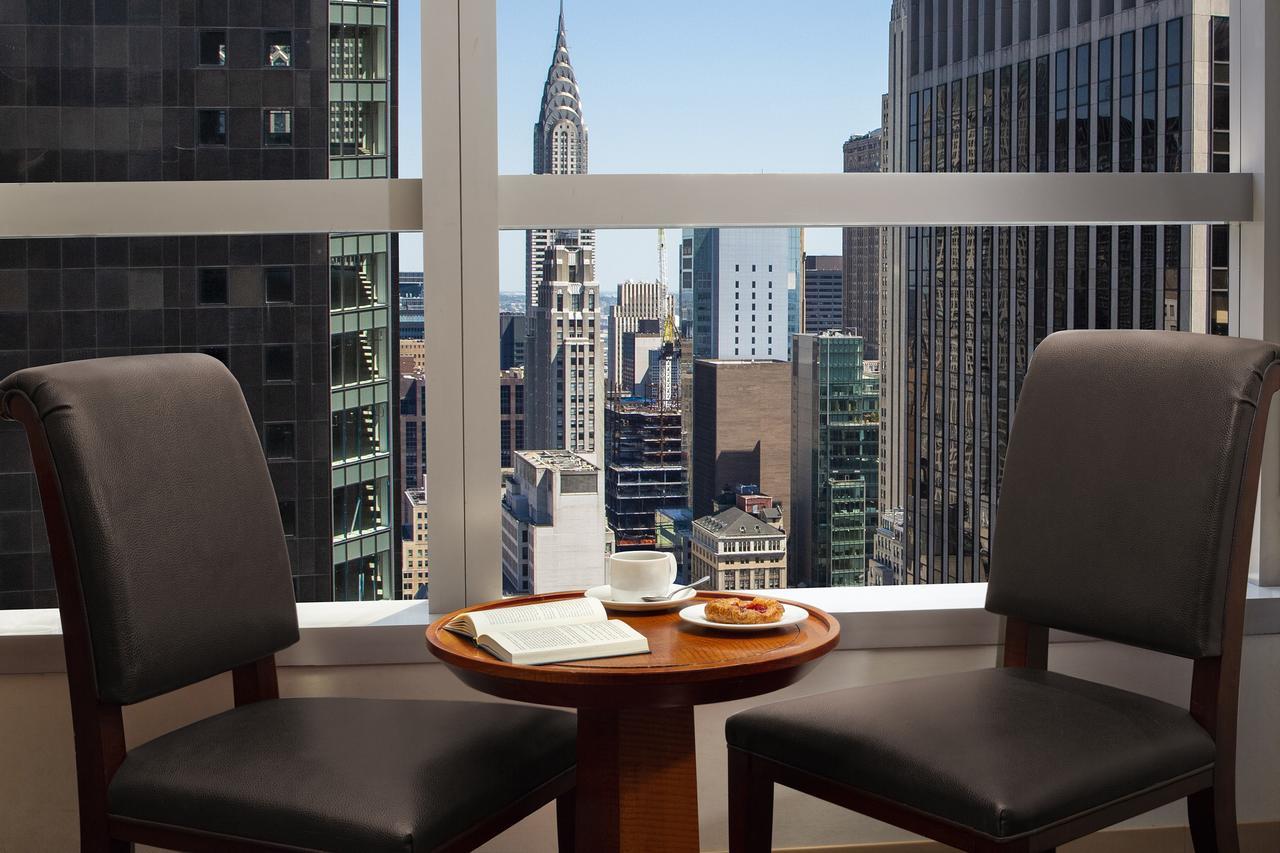 One-Bedroom King Suite
